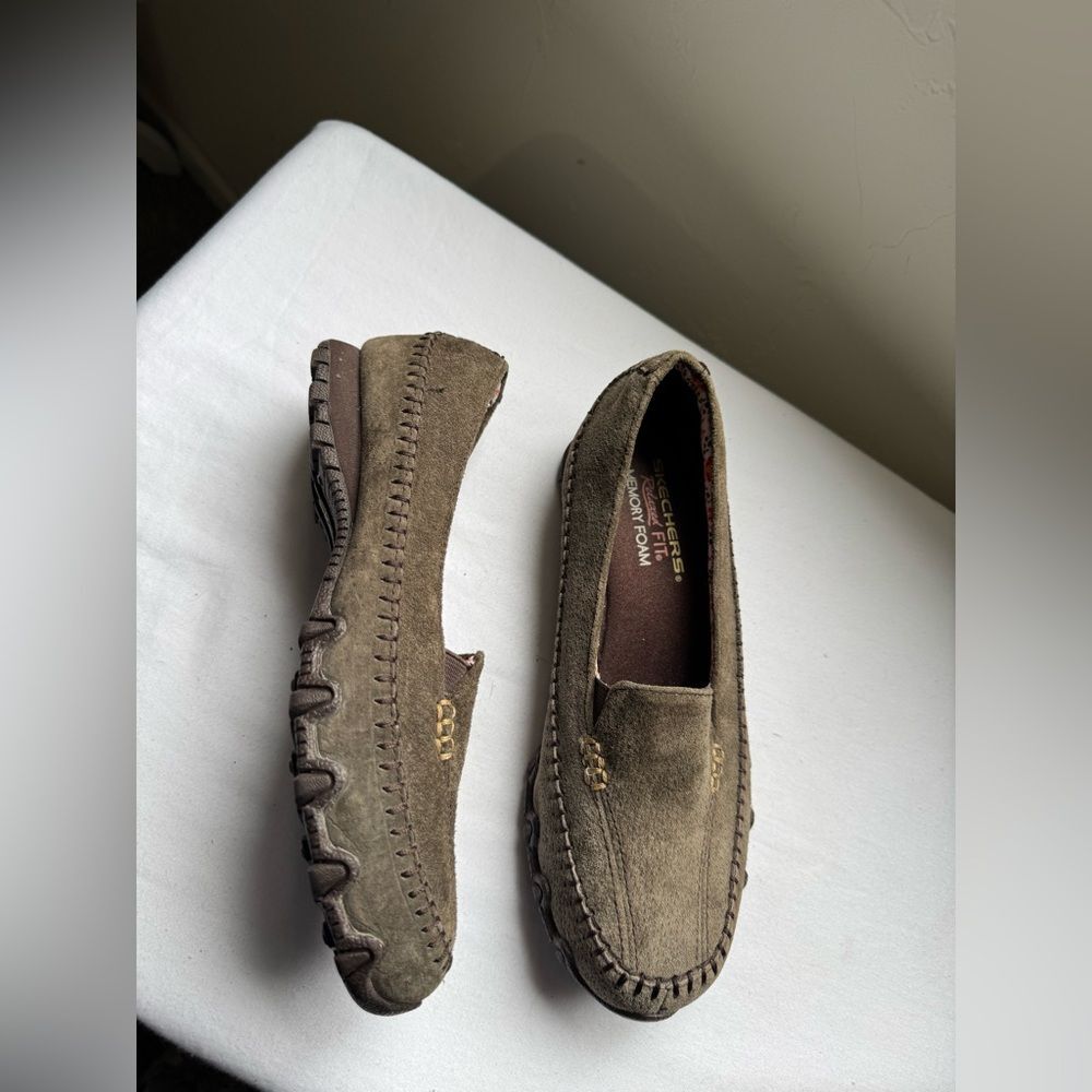 Skechers Relaxed Fit: Bikers - Pedestrian slip-on comfort Loafers. Size 6.5